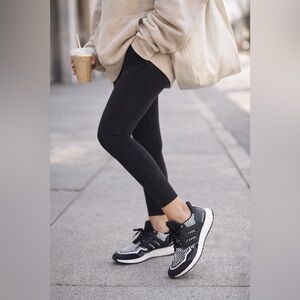 Adidas Ultraboost Black White Knit Sneakers | Women’s Running Shoes | 10 |